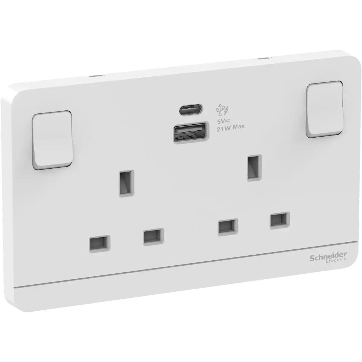 Switched socket with USB charger